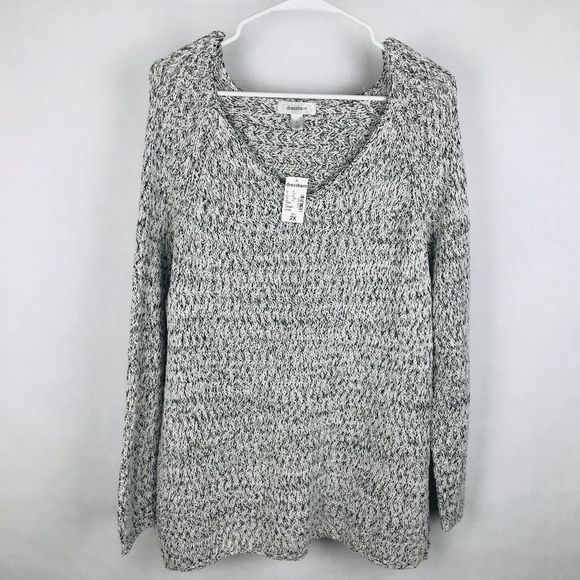 Dress Barn Sweaters - Dress Barn V-neck Knit Sweater Silver Shimmer